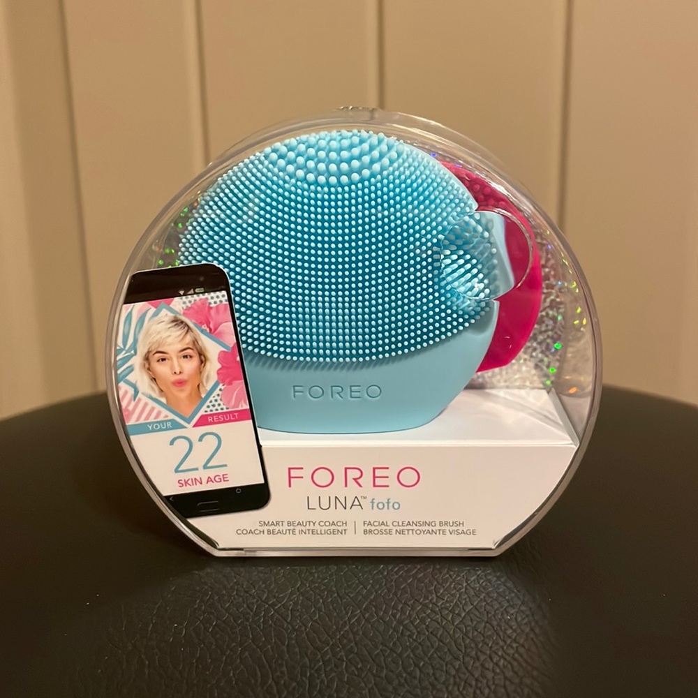 FOREO LUNA Facial Cleansing Brush